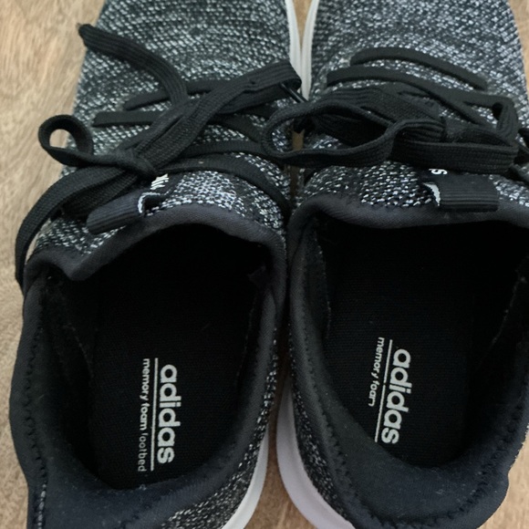 Adidas Cloudfoam Pure Cloud Black & White Sneakers Sz. 9 - Picture 4 of 6